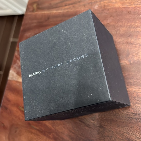 Marc by Marc Jacobs Silver Watch - Picture 8 of 8